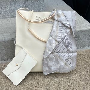 Salvatore Ferragamo shoulder bag. AUTHENTIC. Vintage.